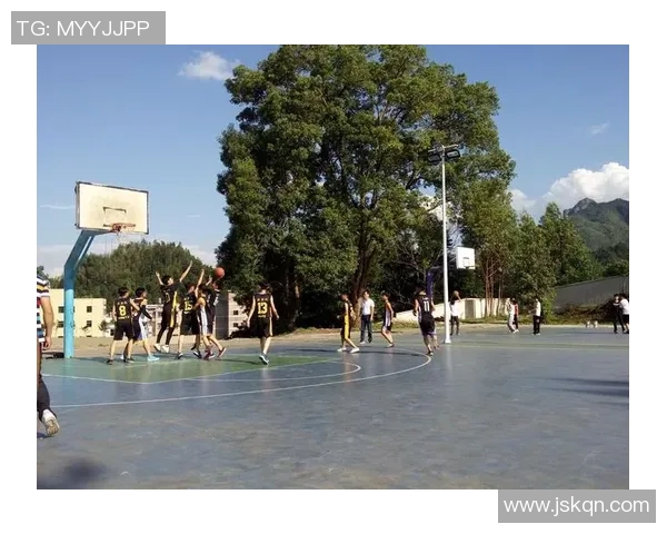 杨磊专访：从青涩少年到篮球梦想的追逐与成就回顾