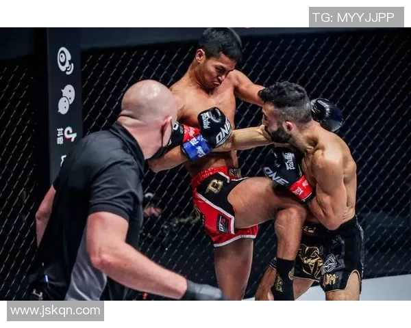 巴猜与苏波邦的精彩对决揭示了足球战术与团队合作的重要性 巴猜与苏波邦的精彩对决揭示了足球战术与团队合作的重要性