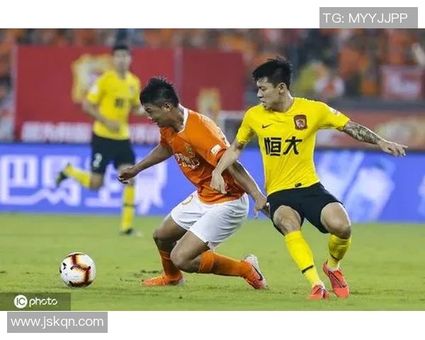 恒大与武汉卓尔激战正酣谁能在中超赛场上笑到最后