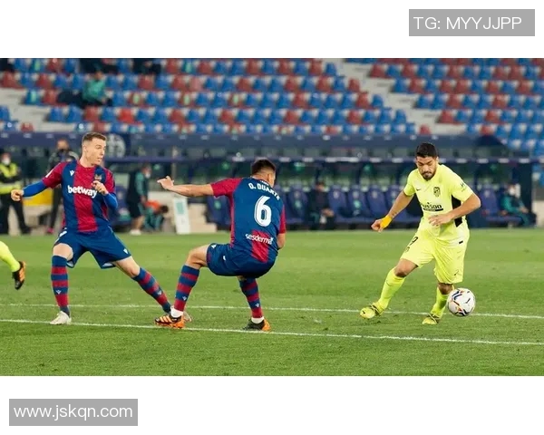 摩雷伦斯迎战劲敌期待精彩对决与胜利的曙光